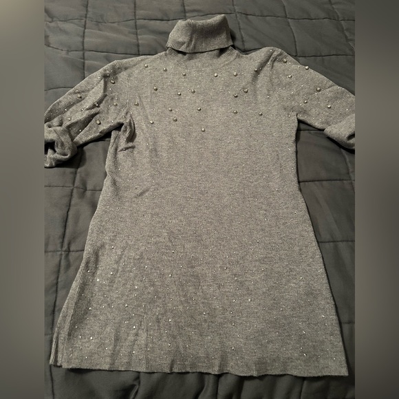 BUFFALO beaded short sleeve turtleneck - Picture 1 of 3